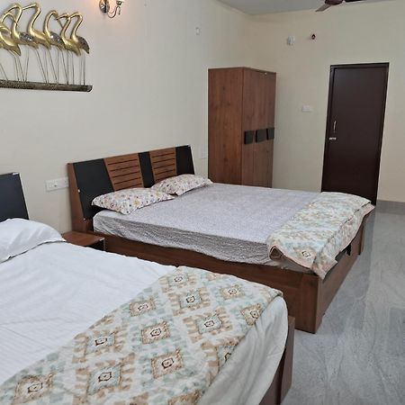 Penthouse Apartment Мадурай Екстериор снимка